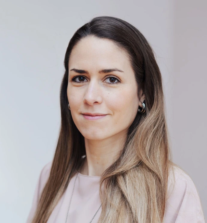 Christelle Inacio art consultant